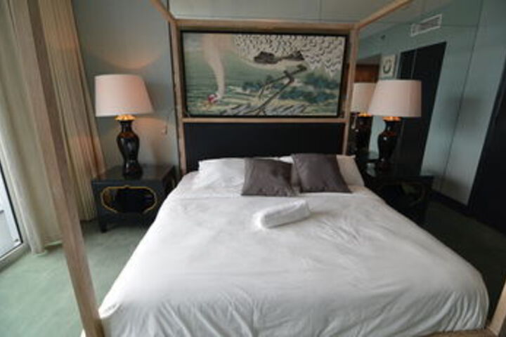Room 60 of 133