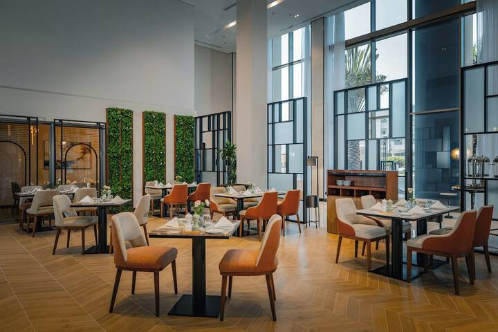 Dining 50 of 62