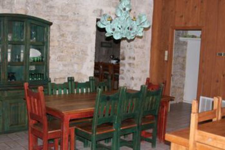 Dining 22 of 148