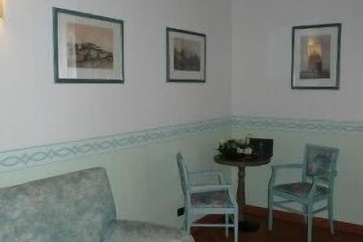 Hotel Interior 20 of 28