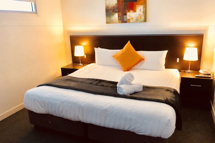 Room 6 of 29