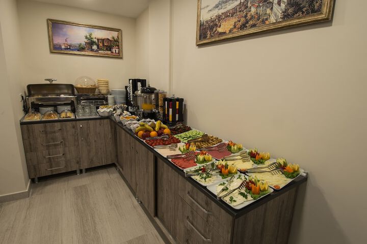 Breakfast/Coffee Service 47 of 62