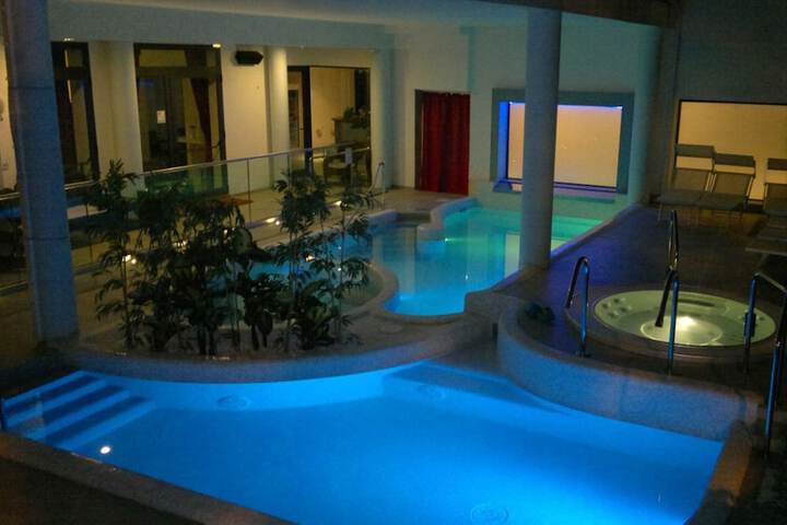 Pool 13 of 22