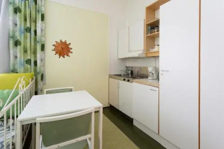 Room 5 of 21