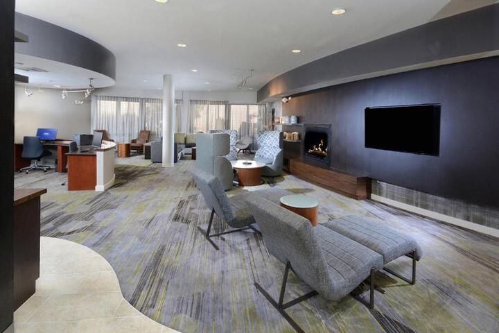 Hotel Interior 4 of 33