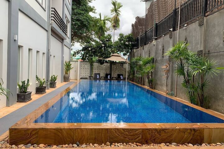 Pool 23 of 31