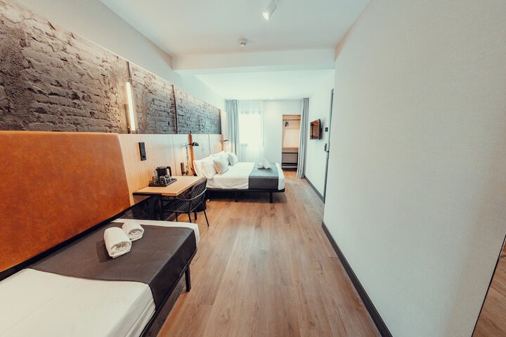 Room 49 of 110