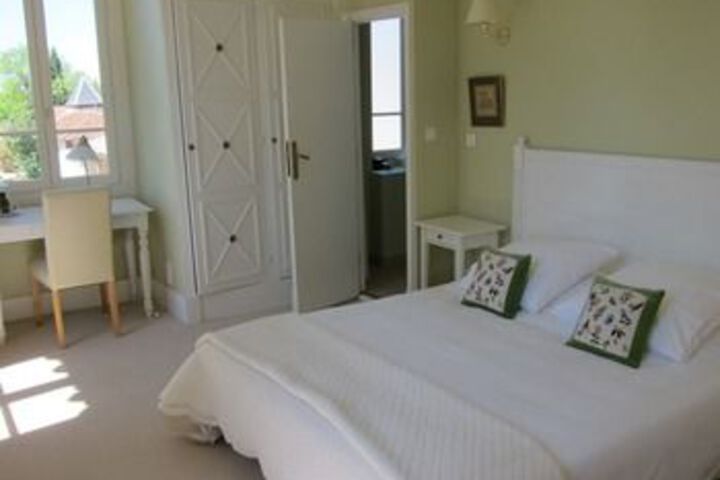 Room 26 of 45