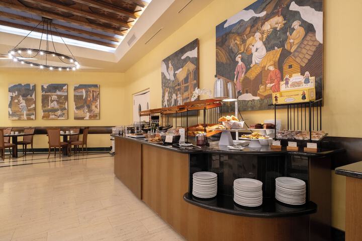 Dining Photos