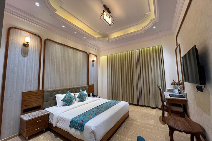 Room 7 of 20