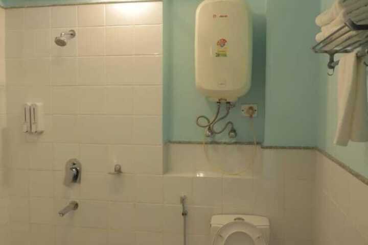 Room 18 of 35