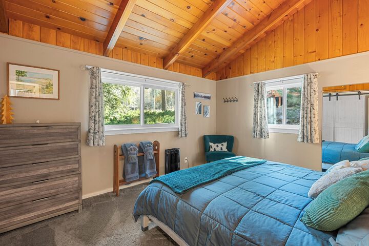 Room 4 of 36