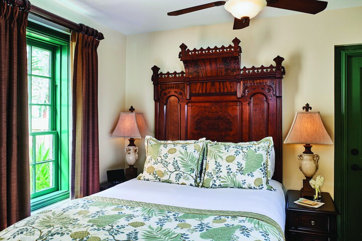 The Collector Inn (Adults Only)