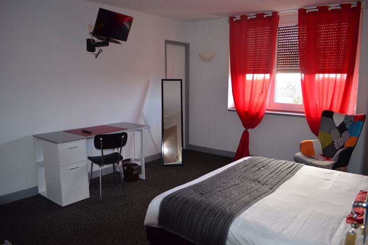 Room 7 of 31