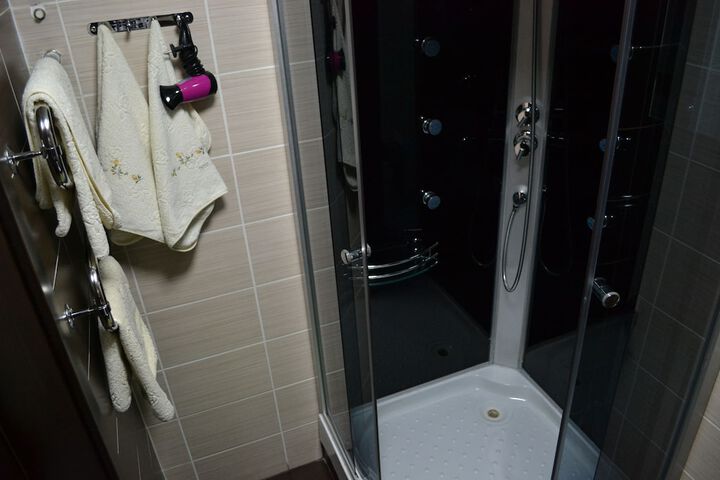 Room 43 of 59