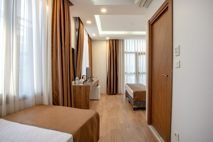 Room 20 of 66