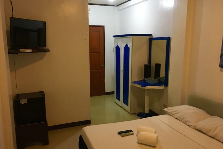 Room 16 of 68