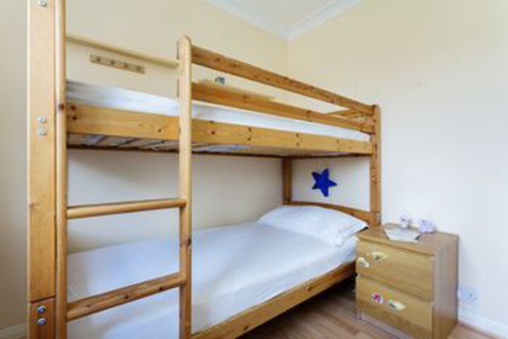Room 12 of 21