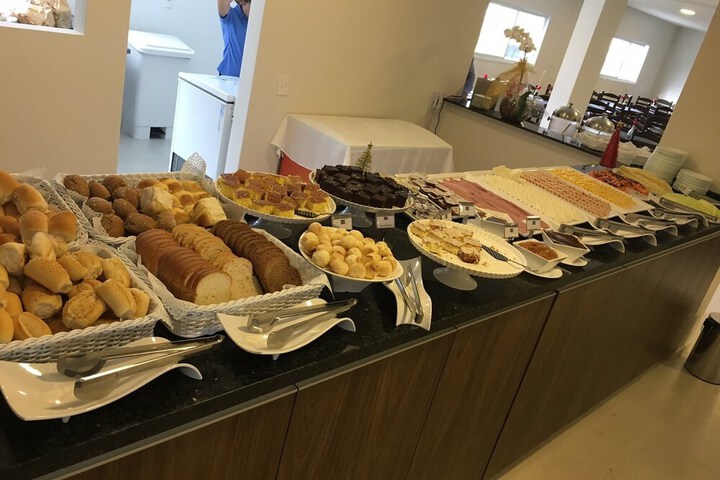 Breakfast/Coffee Service 12 of 14