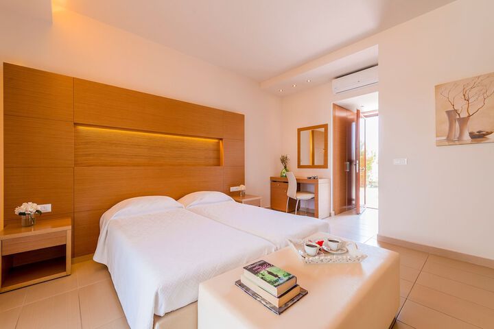 Room 4 of 23