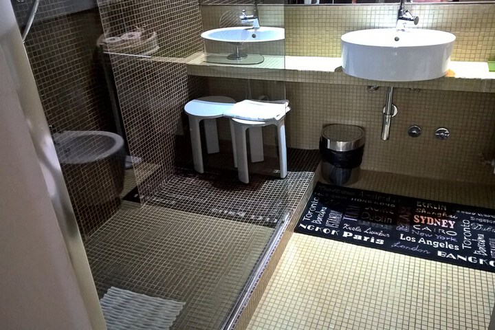 Clean Restrooms