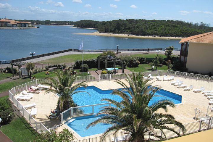 Pool Hotel