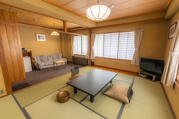 Room 11 of 46