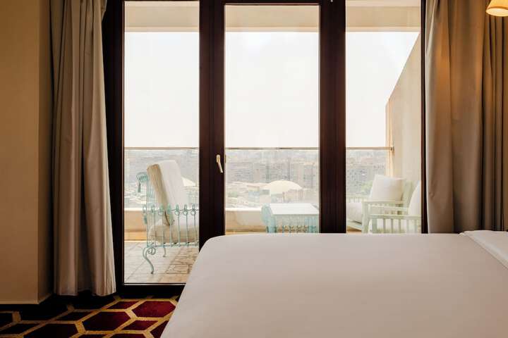 Room 80 of 117