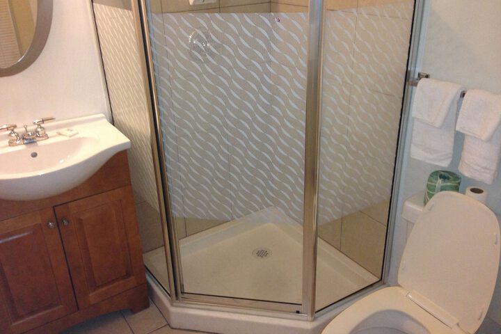 Bathroom shower