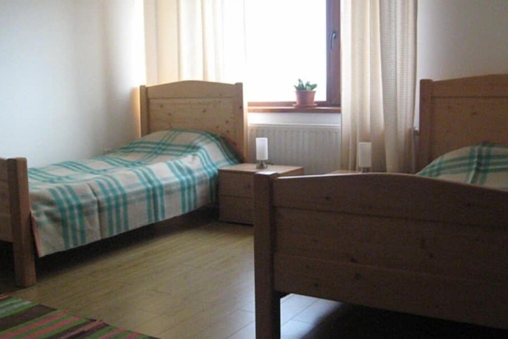 Room 5 of 65