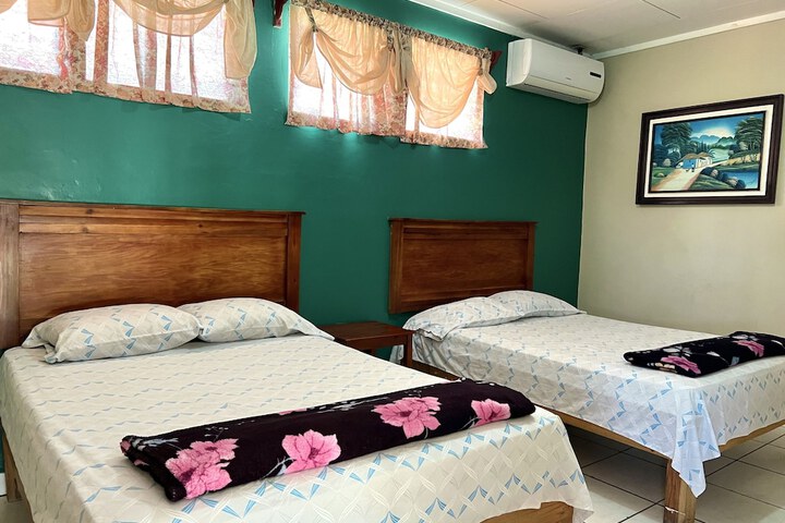 Room 2 of 8