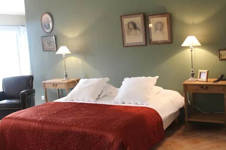 Room 16 of 61