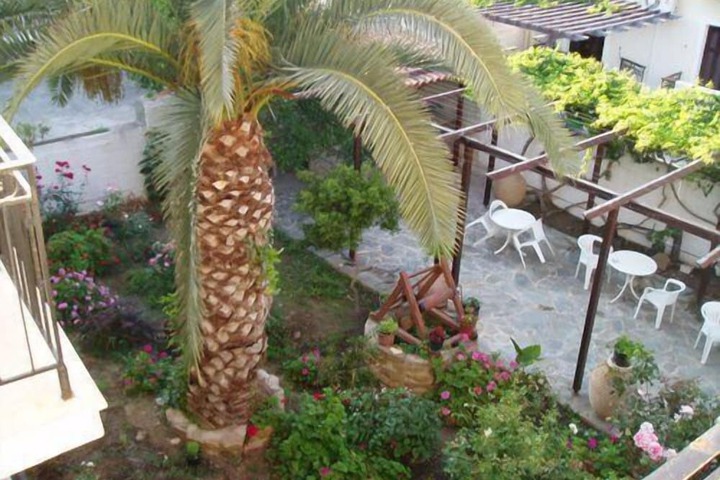 Hotel Exterior 44 of 68