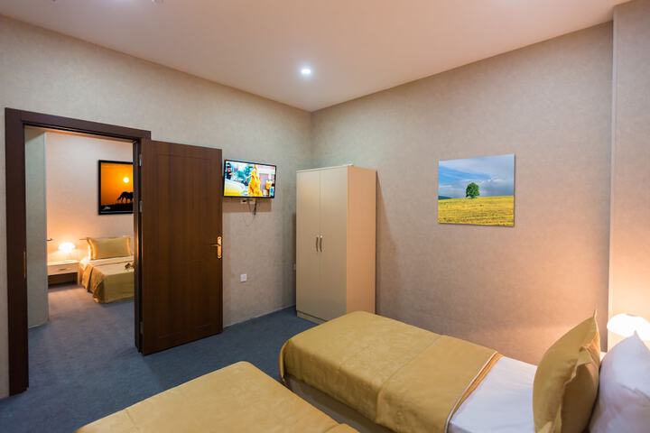 Room 7 of 62