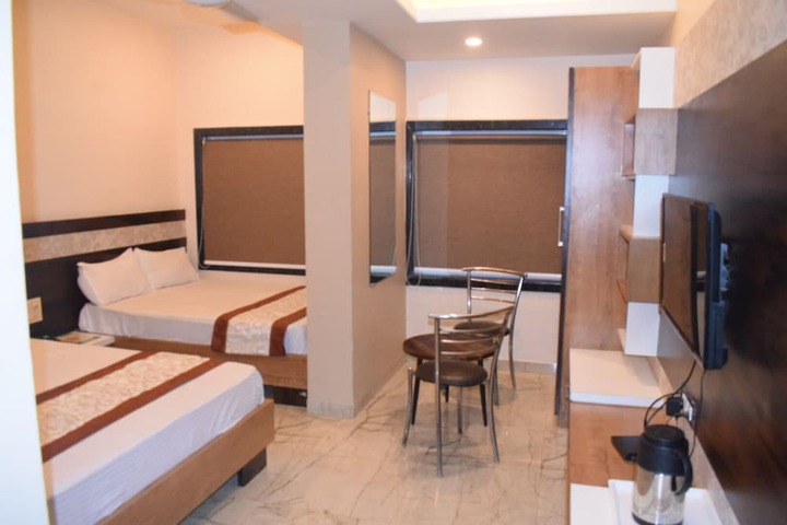 Room 5 of 21
