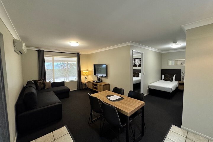 Room 25 of 46