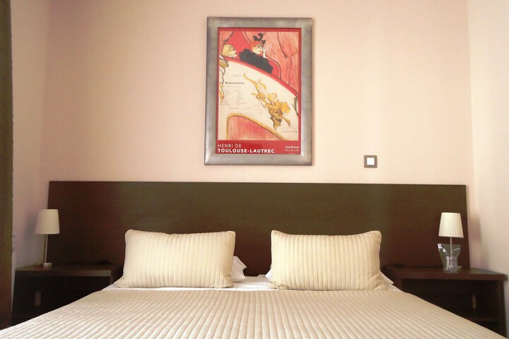 Room 13 of 53