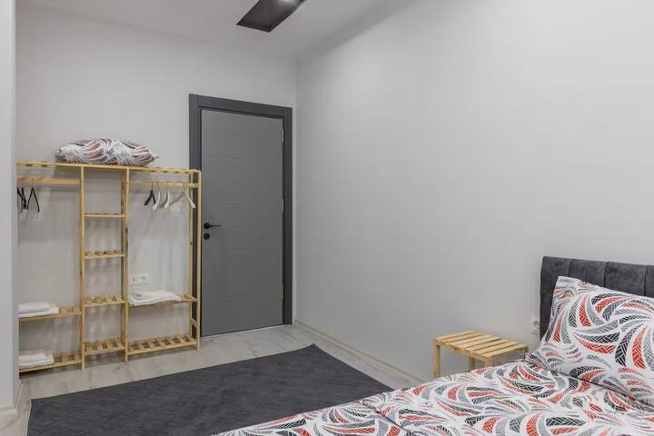 Room 39 of 293