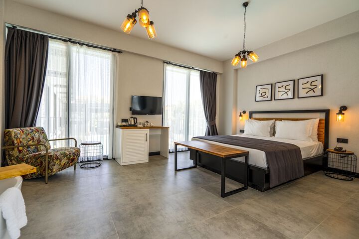 Room 35 of 201