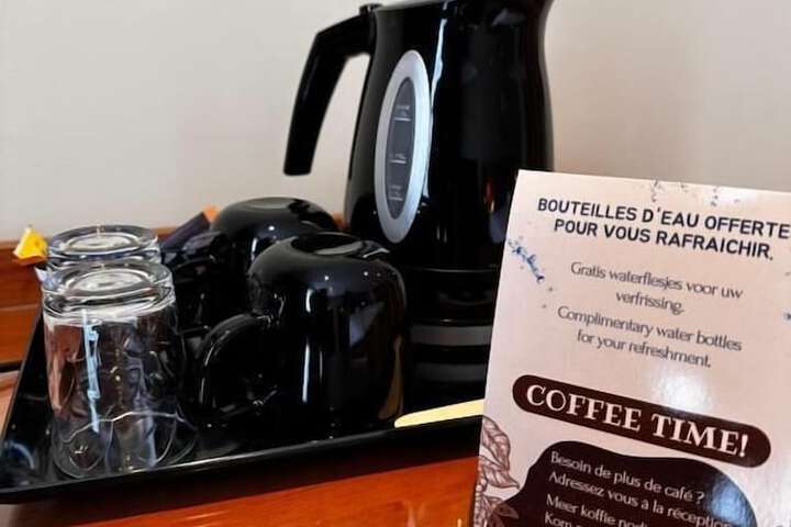 Breakfast/Coffee Service 43 of 77