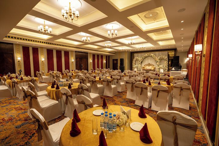 Ballroom/Hall 60 of 69