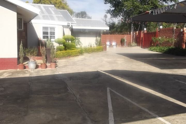 Property Grounds 20 of 81