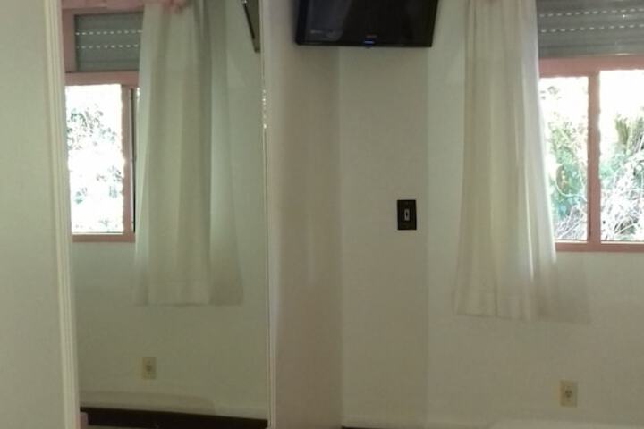 Room 18 of 112