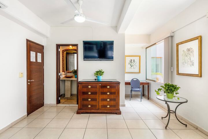 Room 22 of 108