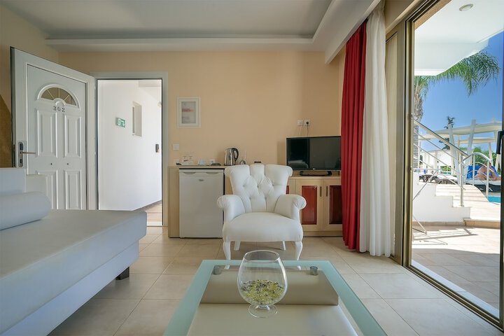 Room 9 of 49