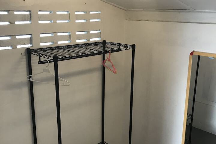 Room 13 of 21