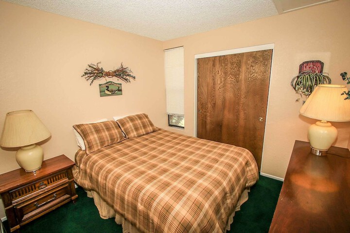 Room 3 of 16