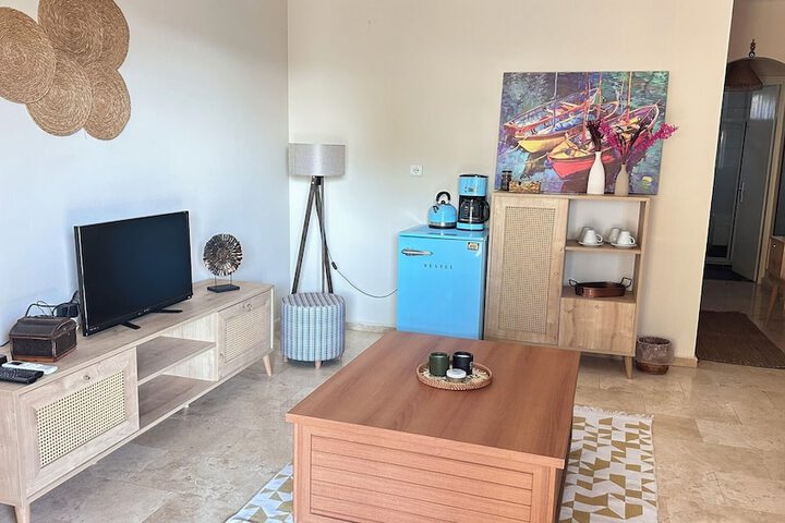 Room 16 of 62