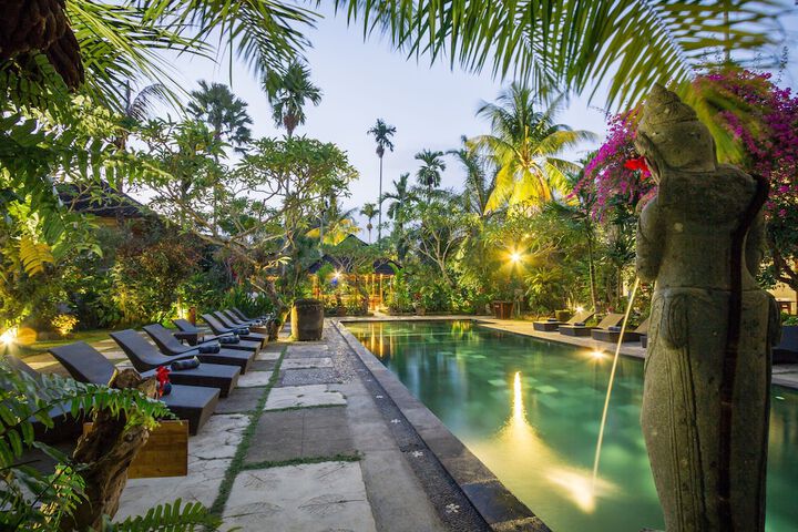 Pools & Facilities