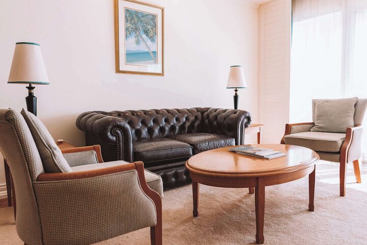 Room 18 of 148